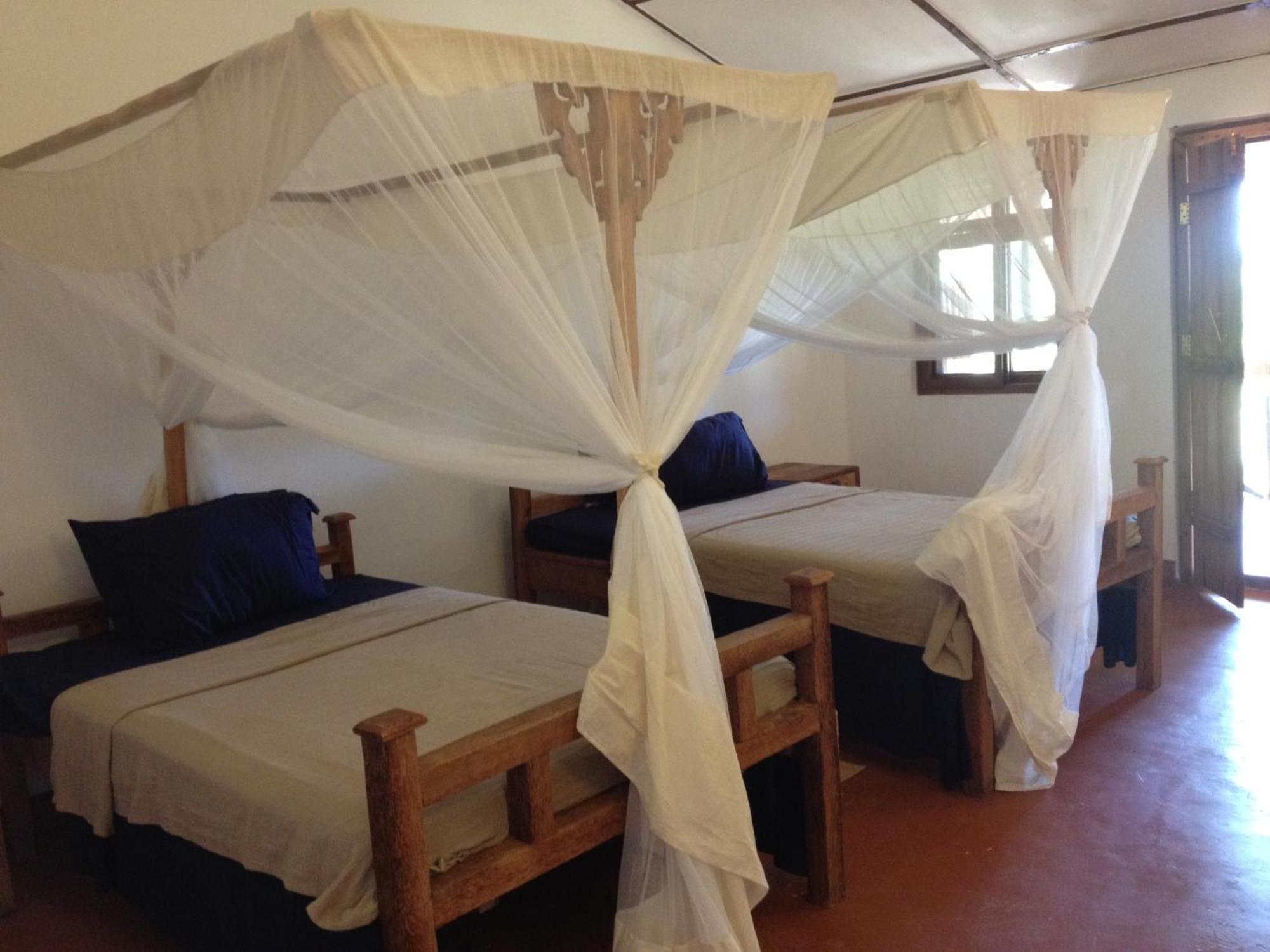 Emerald Bay Resort Kizungu Bagian luar foto