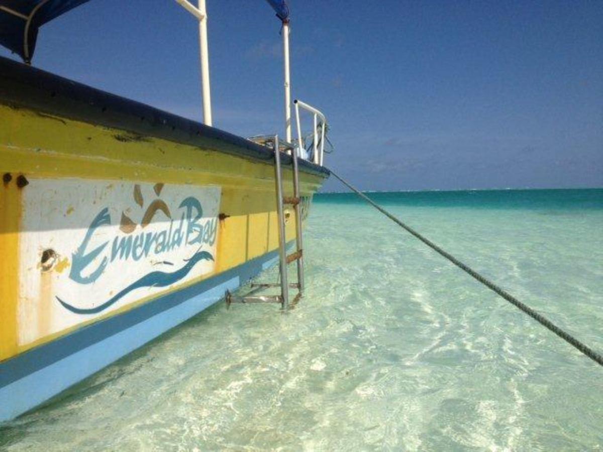 Emerald Bay Resort Kizungu Bagian luar foto