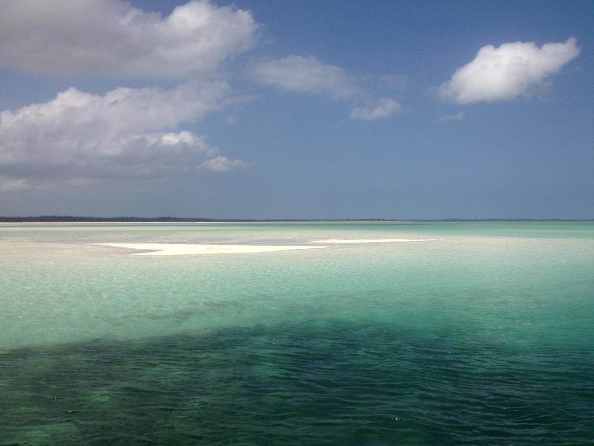 Emerald Bay Resort Kizungu Bagian luar foto